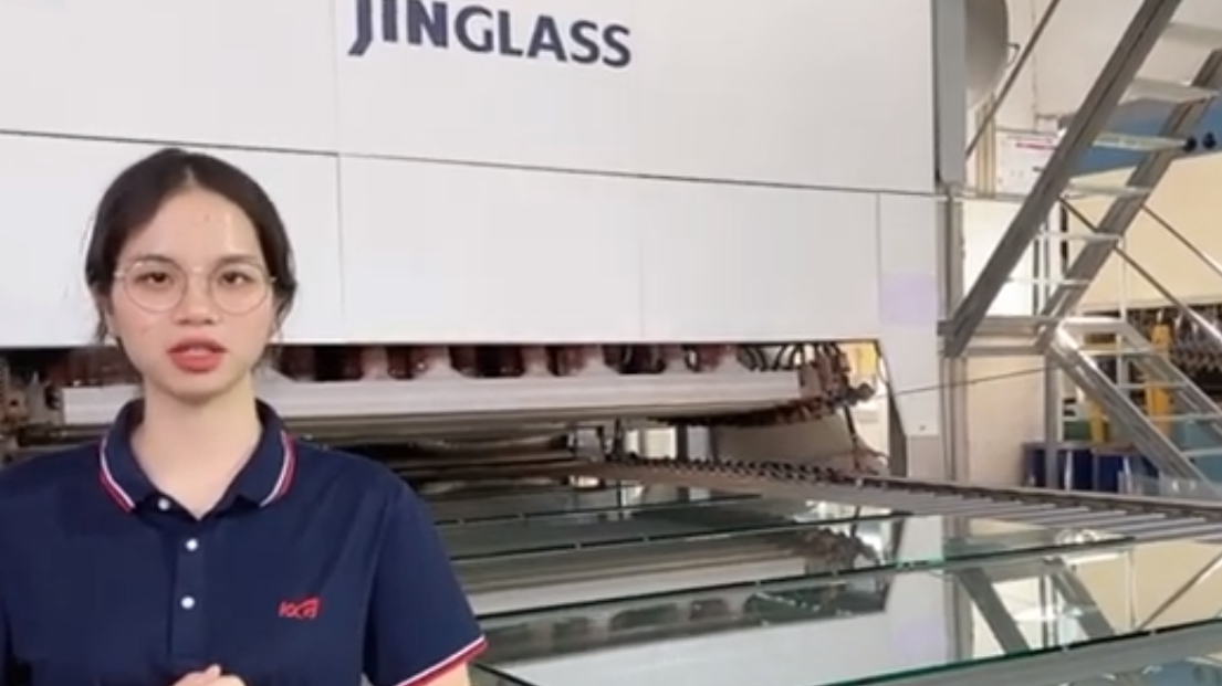 https://www.kxglass.com//Uploads/202210/shower_door_introduction2251.jpg