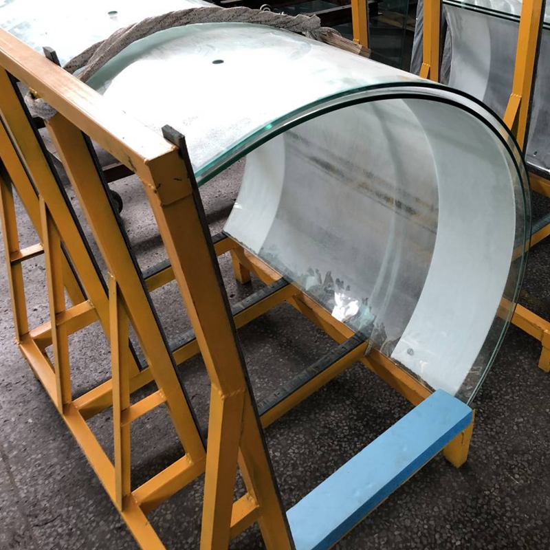 curved_glass_(1).jpg