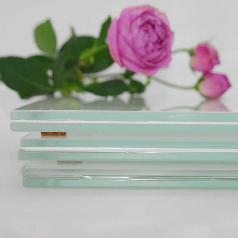 white_glass_(2).JPG