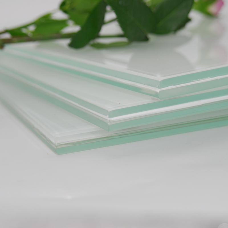 white_glass_(3).JPG