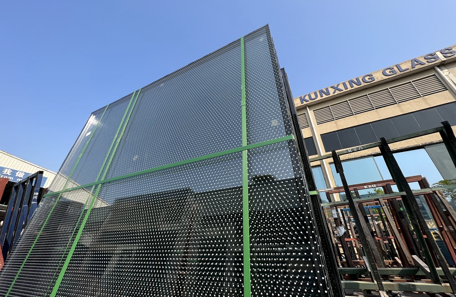 printing_glass_wall_(2).jpg