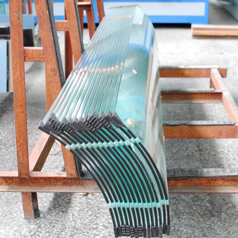 clear_curved_glass_(3).jpg