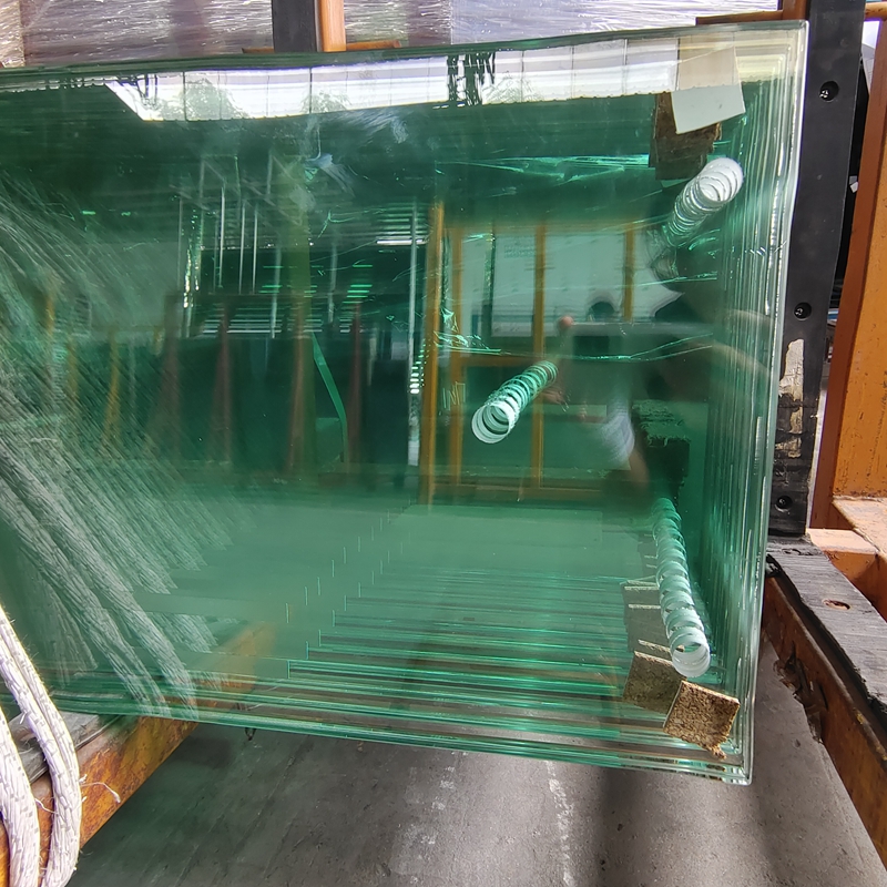 clear_glass_pedal_(1).jpg
