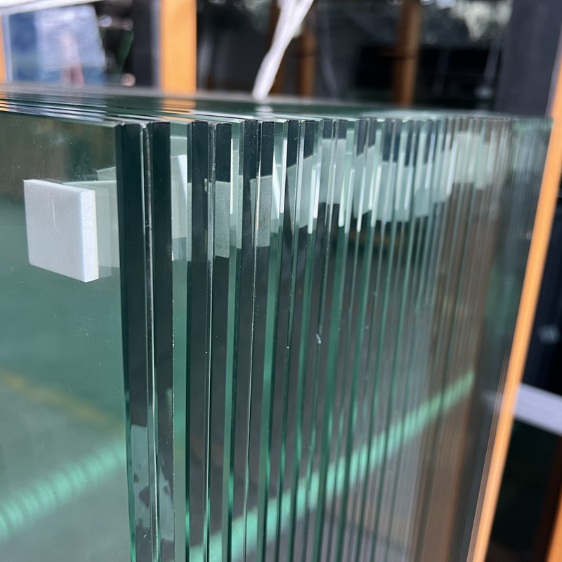 clear_laminated_glass_(1).png