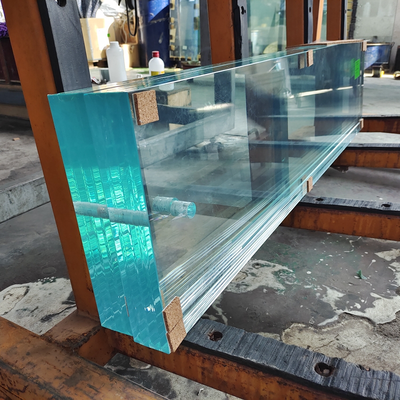 ultra_clear_glass_(2).jpg