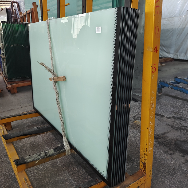 white_laminated_glass_(4).jpg