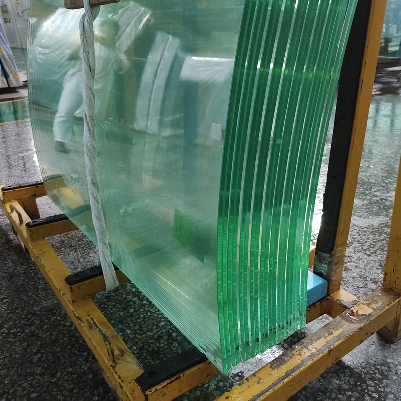 curved_laminated_glass_(5).jpg