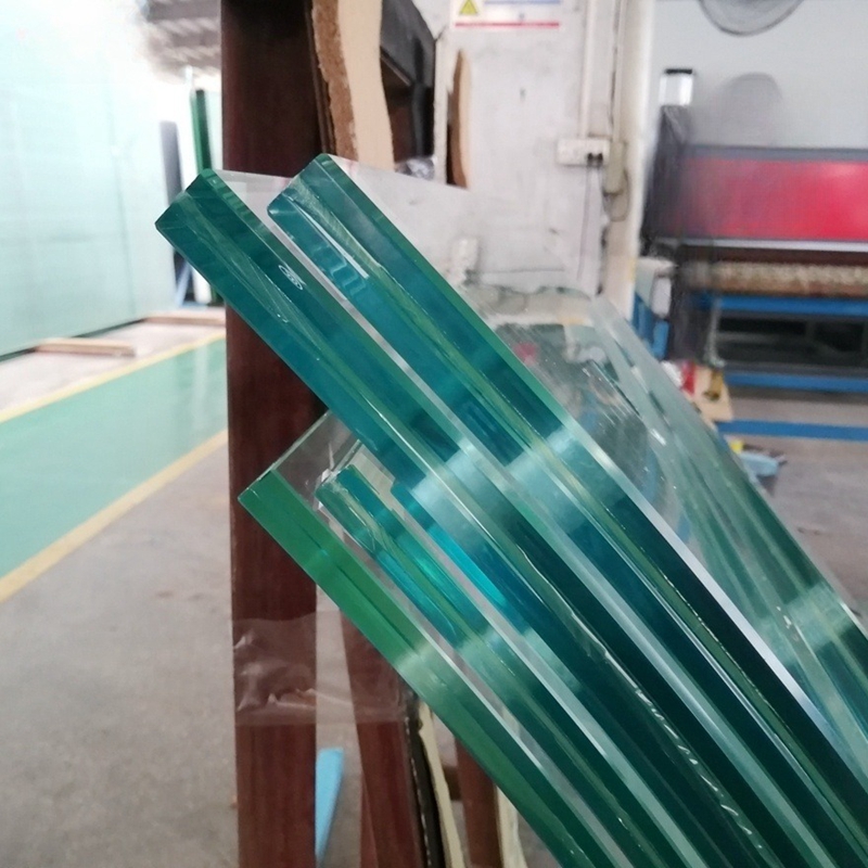 curved_laminated_glass_(6).jpg