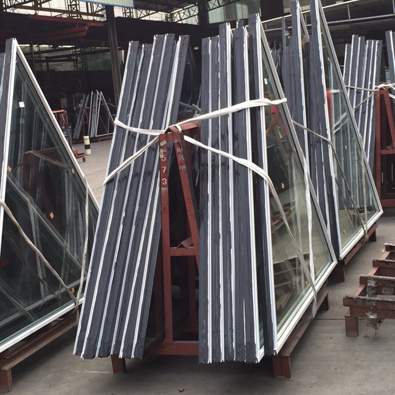 triangle_glass_(1).jpg
