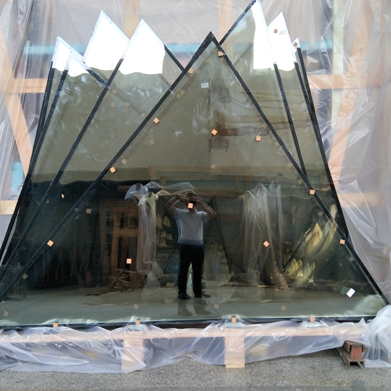 triangle_glass_(2).png