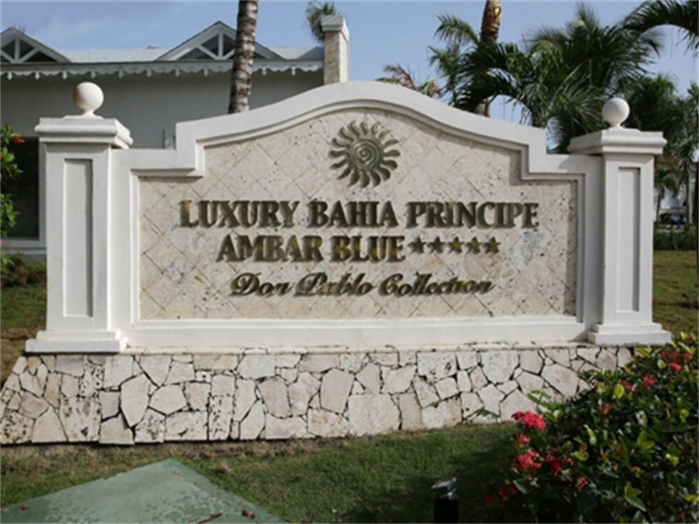 Luxury_bahia_principe_ambar_blue_Dominica2.jpg