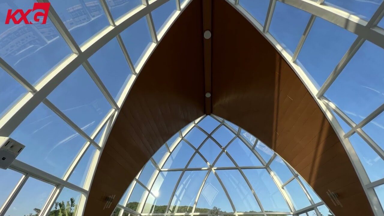 Kunxing Glass ---- irregular shape insulated auditorium glass