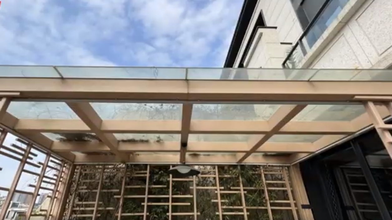 Kunxing Glass ---- Laminated Glass Rainshed