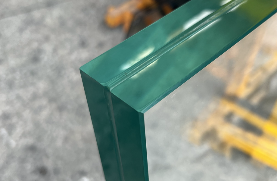 What Is the difference between Tempered Glass and Laminated Glass?