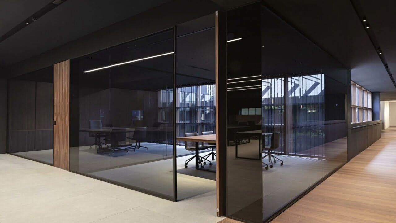 Kunxing Glass ---- European grey tempered glass partition