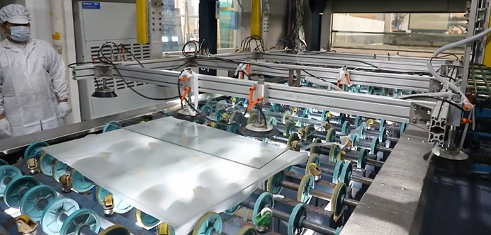 Curved clear laminated glass factory