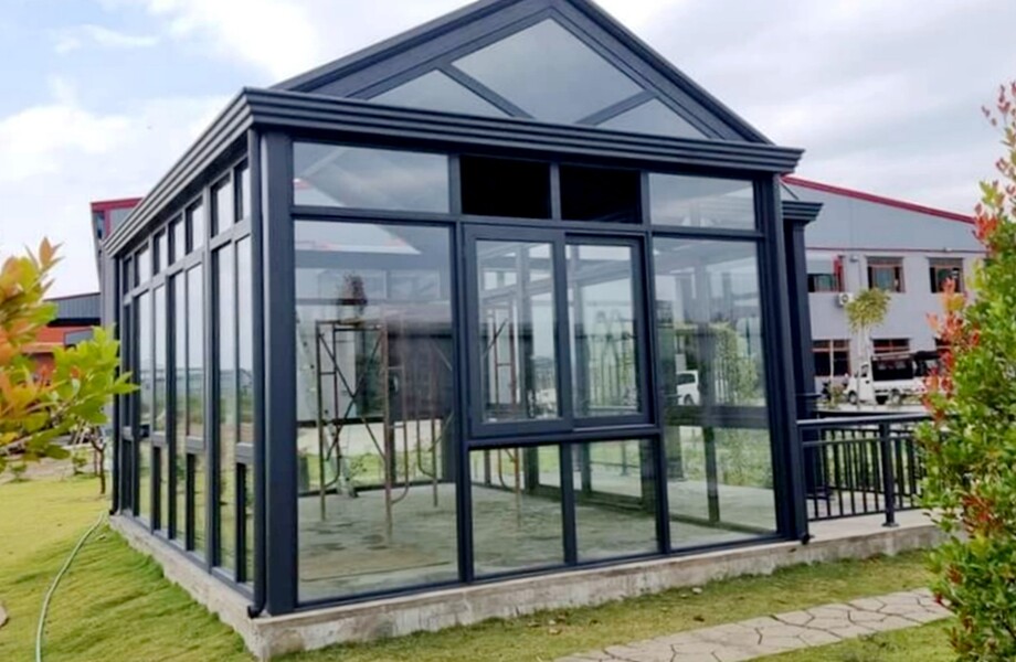 greenhouse sunroom glass house