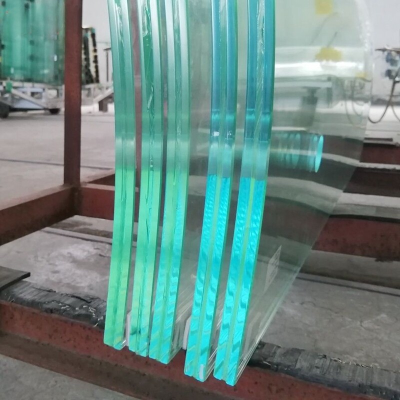 curved_laminated_glass_(1).jpg