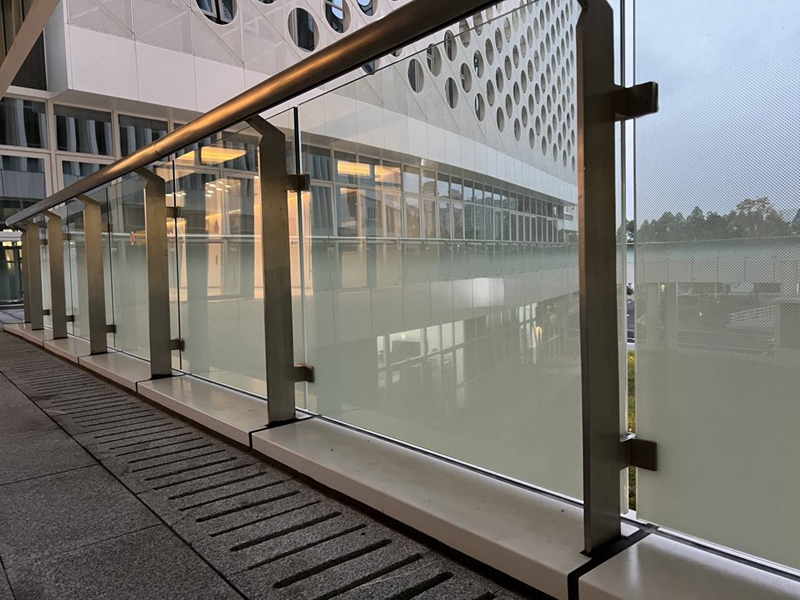 Gradient Glass For Enhancing Privacy & Elevating Design