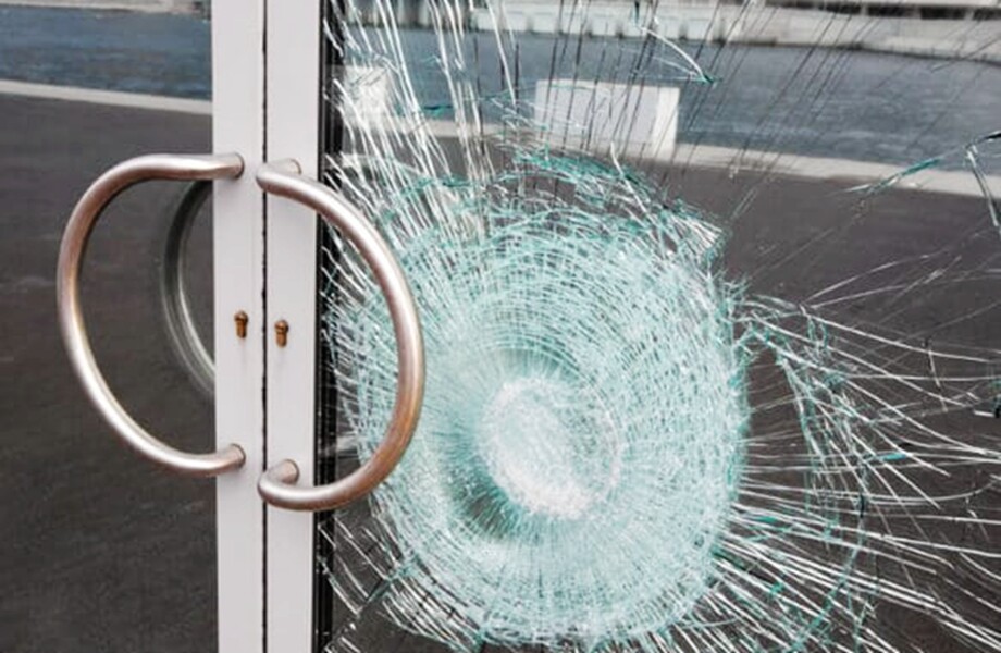 safety door bulletproof glass