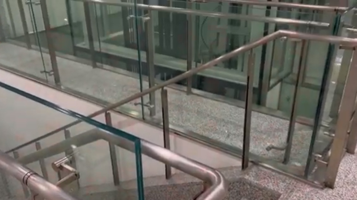 Kunxing Glass ---- Subway Station Railing Safety Glass