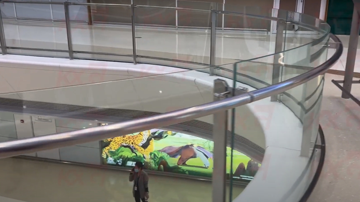 Kunxing Glass ---- Mall Atrium Curved Laminated Glass Fence