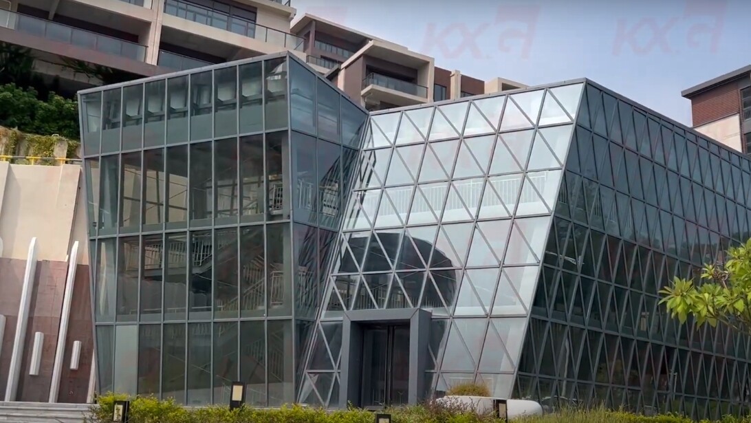 Kunxing Glass ---- Special-shaped Glass Curtain Wall