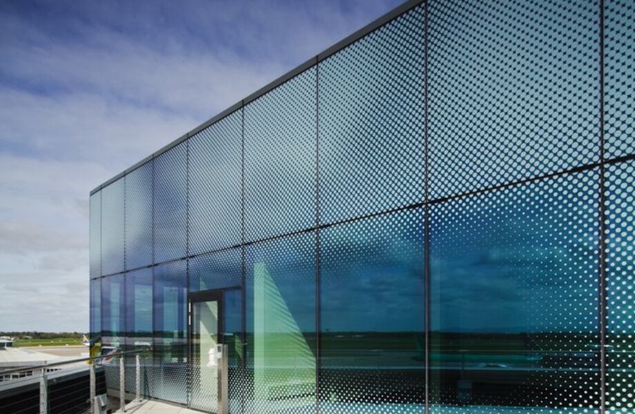 What is the special function of a dot effect glass curtain wall