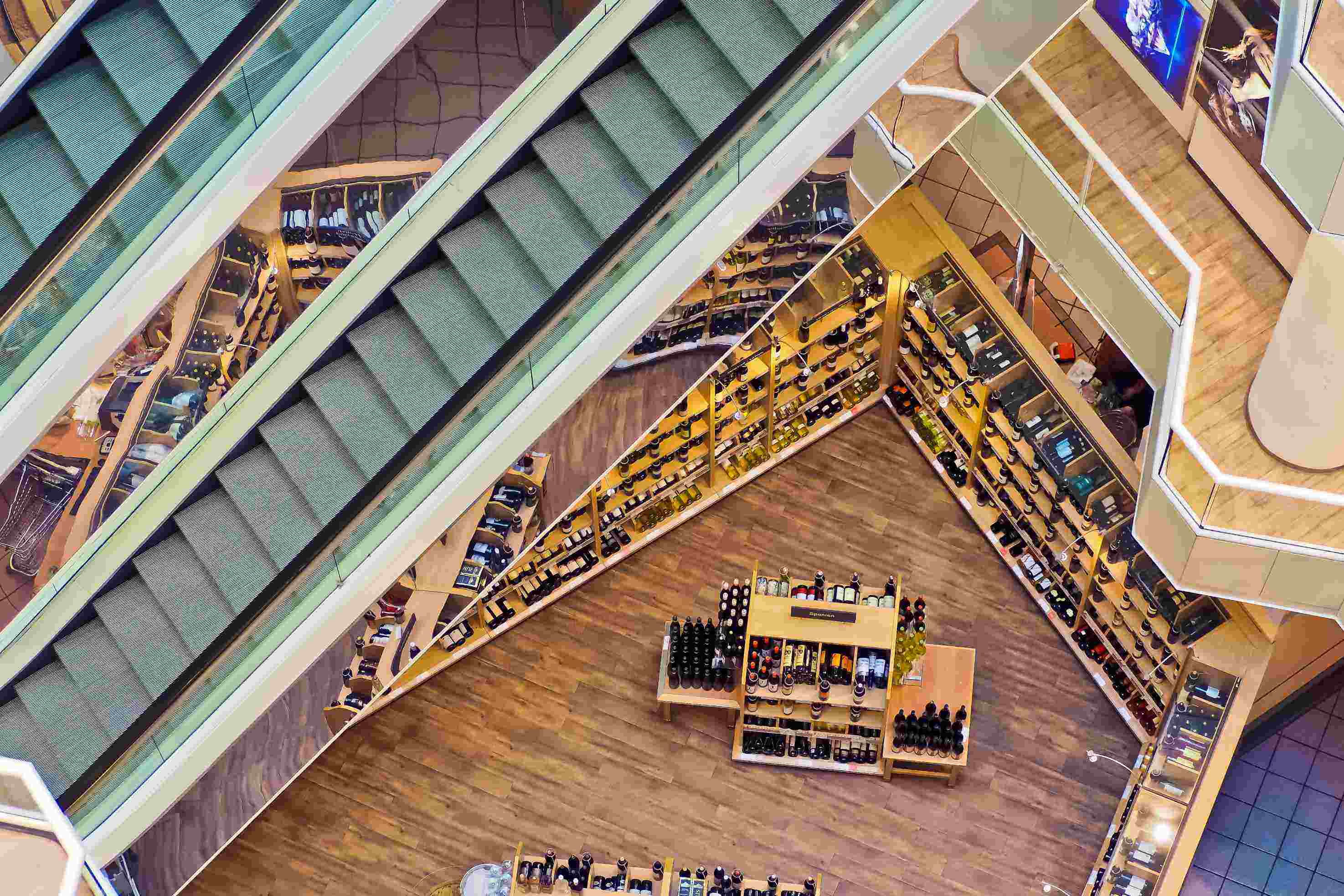 shopping mall escalator safety glass