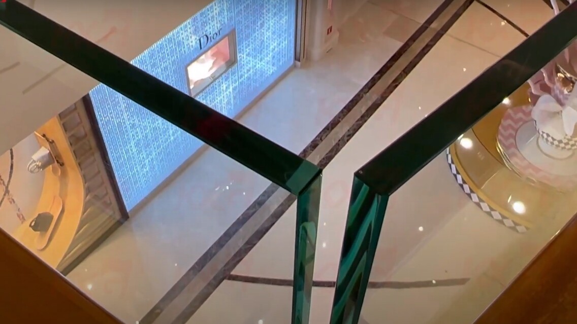Kunxing Glass ---- Thick Glass Railing In Public Areas