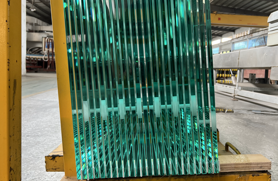 polish glass edge