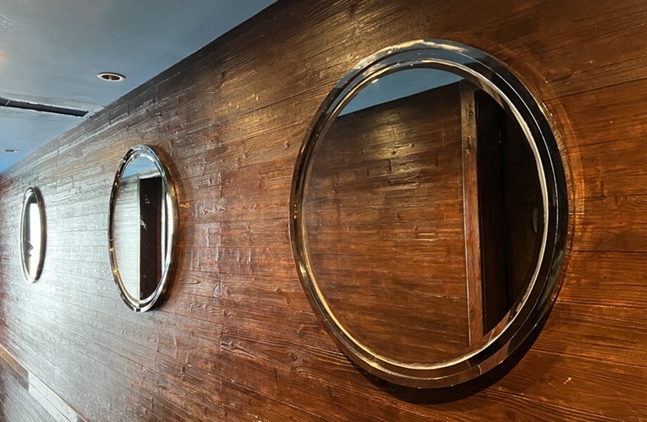 Mall Wall Mirror Glass in Contemporary Design