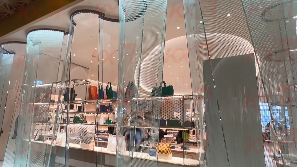 Kunxing Glass ---- Mall Partition Glass
