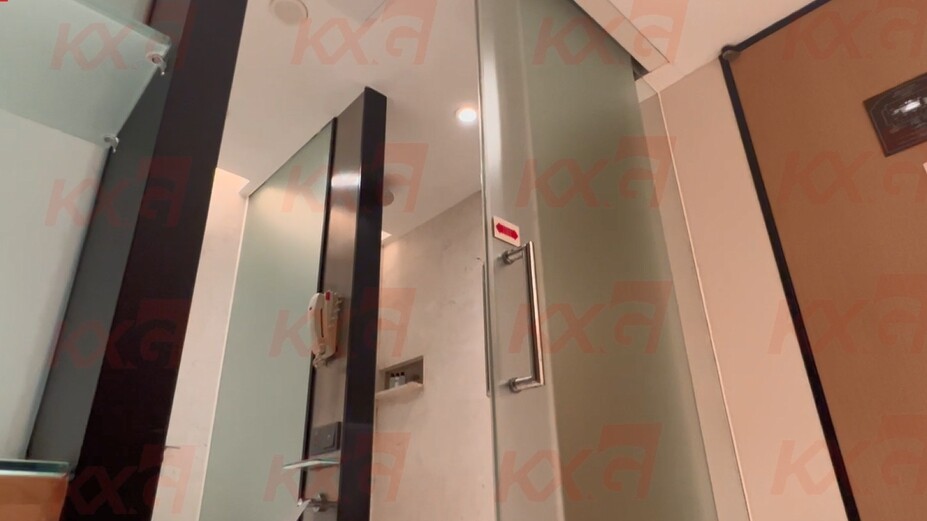 Kunxing Glass ---- Privacy Oriented Shower Door Glass